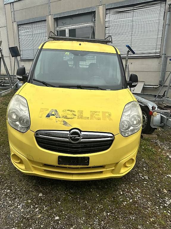 Automobili: Opel combo 2.0cdti – Usato da Niederglatt ZH venduto da ZJ-67
