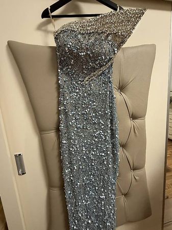 DESIGNER KLEID