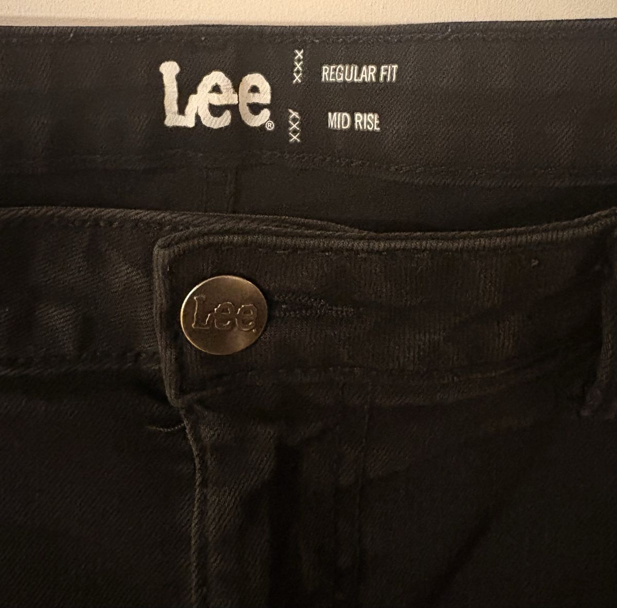 Lee Jeans: Lee Jeans, Schwarz, Regular Fit, Grösse 42 – Usato da Affoltern am Albis venduto da Cmara 1