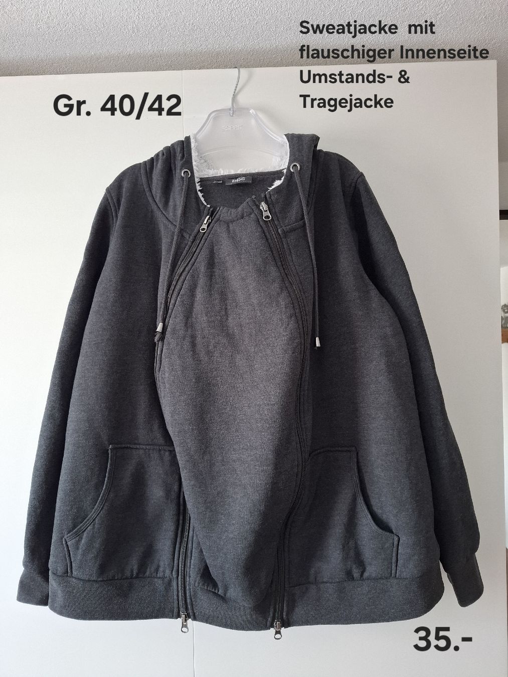 Giacche: Umstands-/Tragejacke Sweatjacke Grau Gr. 40/42 – Usato da Ebnat-Kappel venduto da fpe.