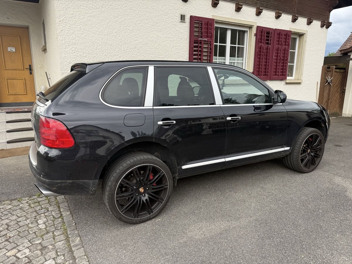 Automobili: Porsche Cayenne Turbo S ab MFK – Usato da Wynau venduto da Ziegler_Secondhand 7