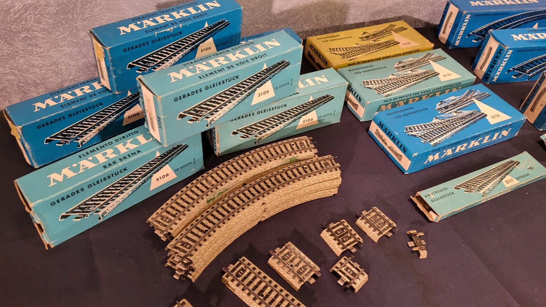 Märklin Modellini di ferrovie: Märklin, Konvolut M-Schienen – Usato da Uster venduto da gurust 1