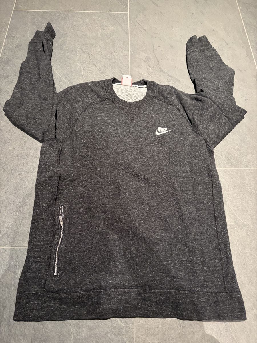 Nike Pulls & Sweat-shirts: Verkaufe Herren Pullover Gr. L – D'occasion à Frauenkappelen par SSCN01