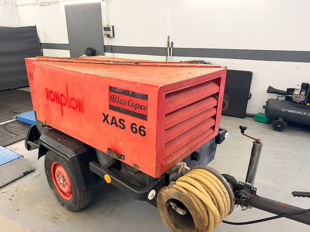 Compressori: Atlas Copco XAS 66 DDG Baukompressor mit Stromerzeuger – Usato da Baar venduto da Fahrzeug-Technik-neu 3