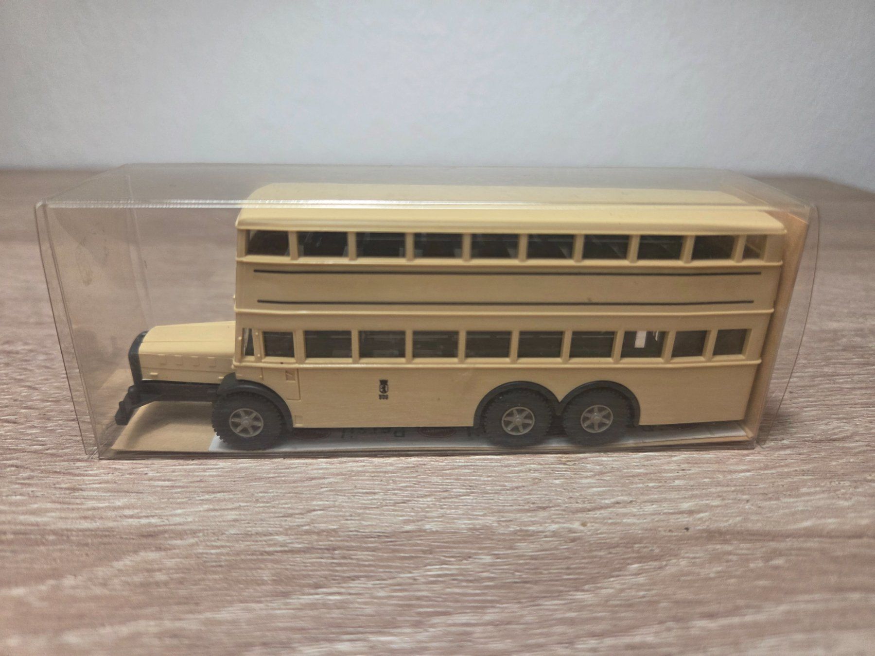 Wiking Modellini d'auto: Wiking 3730 Berlin Bus H0 – Nuovo e nell'imballaggio originale da St-Aubin-Sauges venduto da Lo_Go
