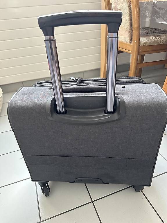 Valigie & Borse: central square business trolley – Usato da ramsen venduto da win_vtw2 2