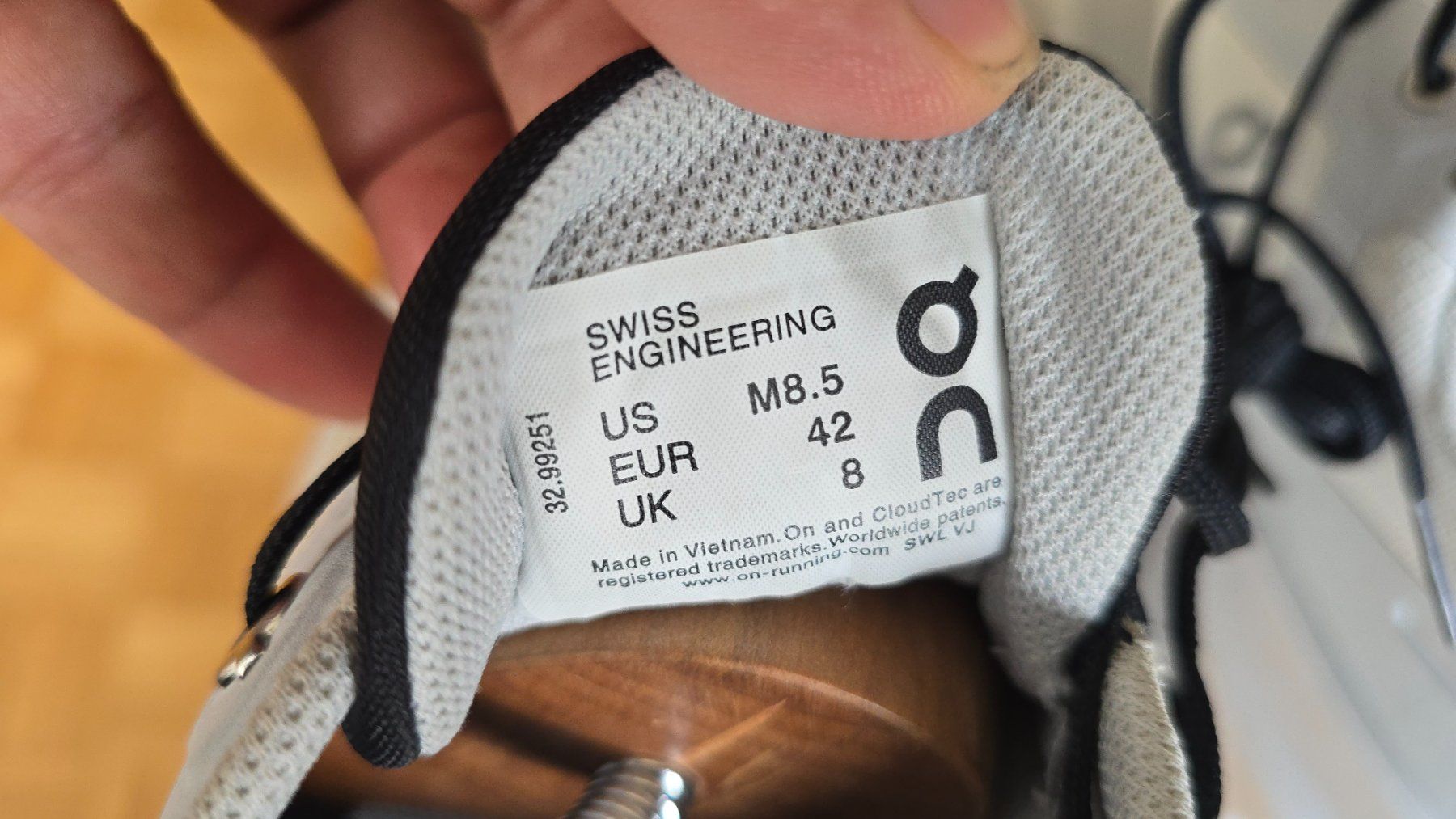 On Herrenschuhe: ON schuhe EU 42 – Gebraucht aus Wallisellen von theblacksheep 7