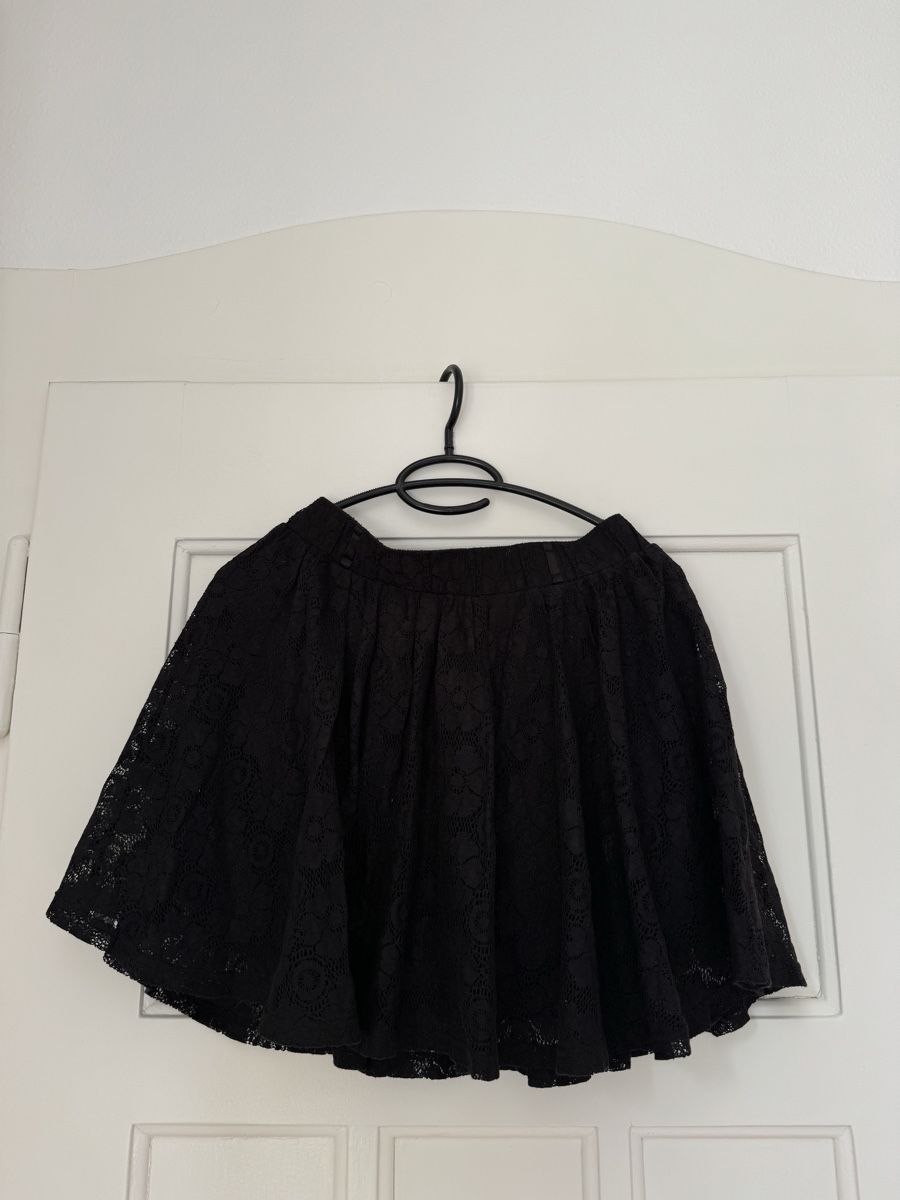 Yes Or No Gonne: Jupe schwarz mit Blumenmuster (schwarz) – Usato da Zürich venduto da gioiali92 4