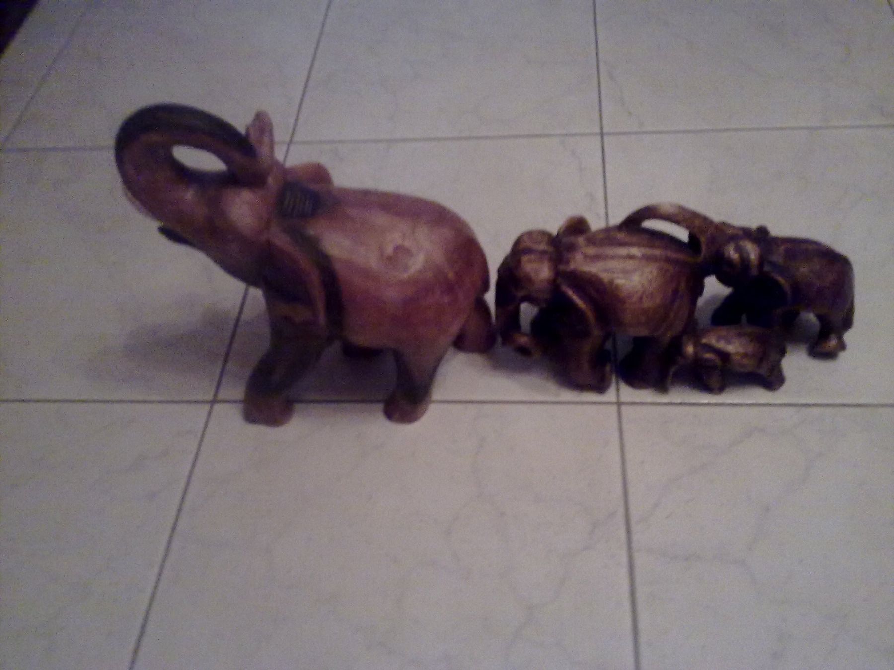 Statuette: Holz Elefanten – Usato da Effretikon venduto da mol_fv68