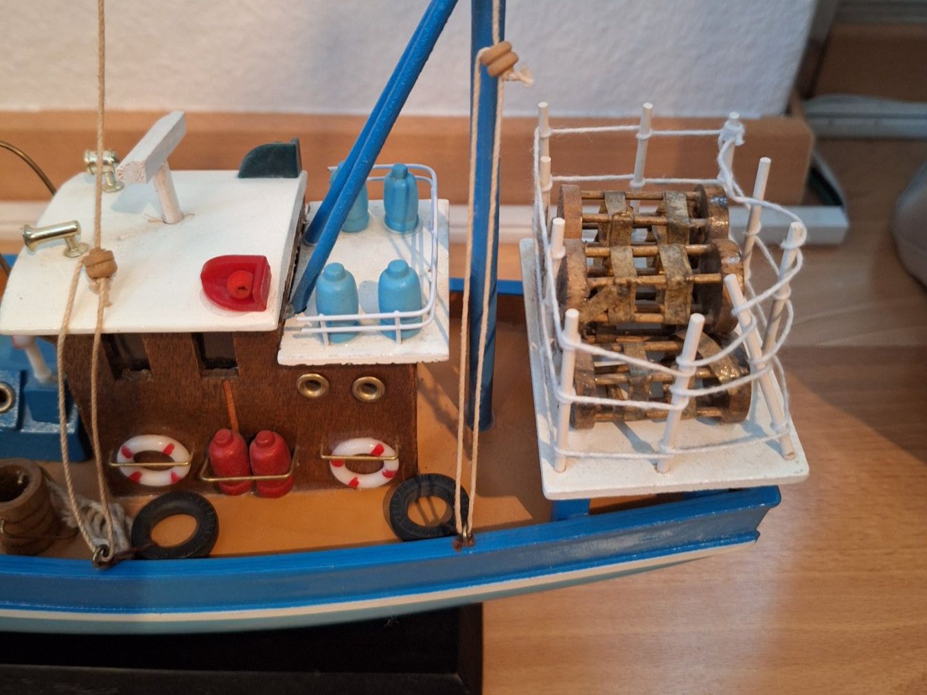 Kit di modellismo & Modellini statici: Schönes Deko Holzschiff – Usato da Zürich venduto da Mwb5 7