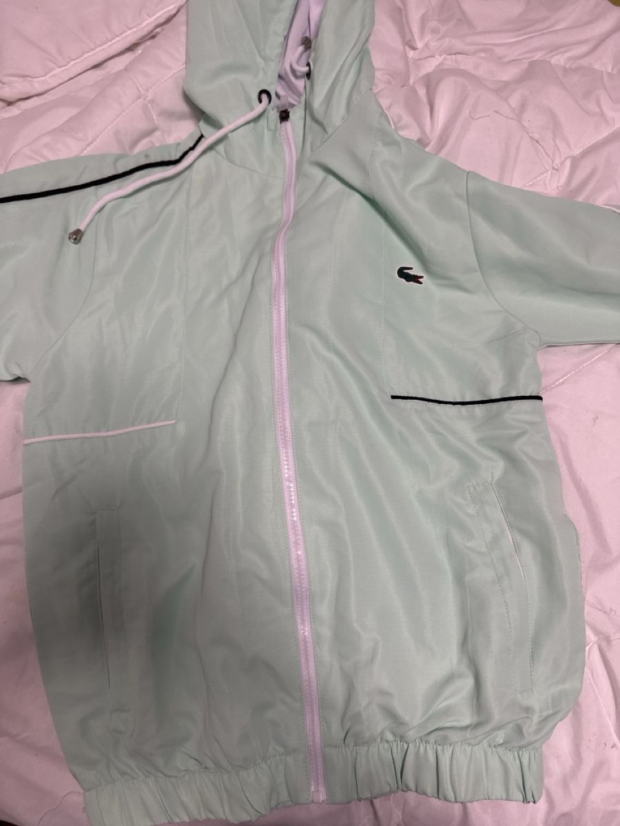 Lacoste Jacken: jaquette lacoste vert – Gebraucht aus Fribourg von bar_q2pw