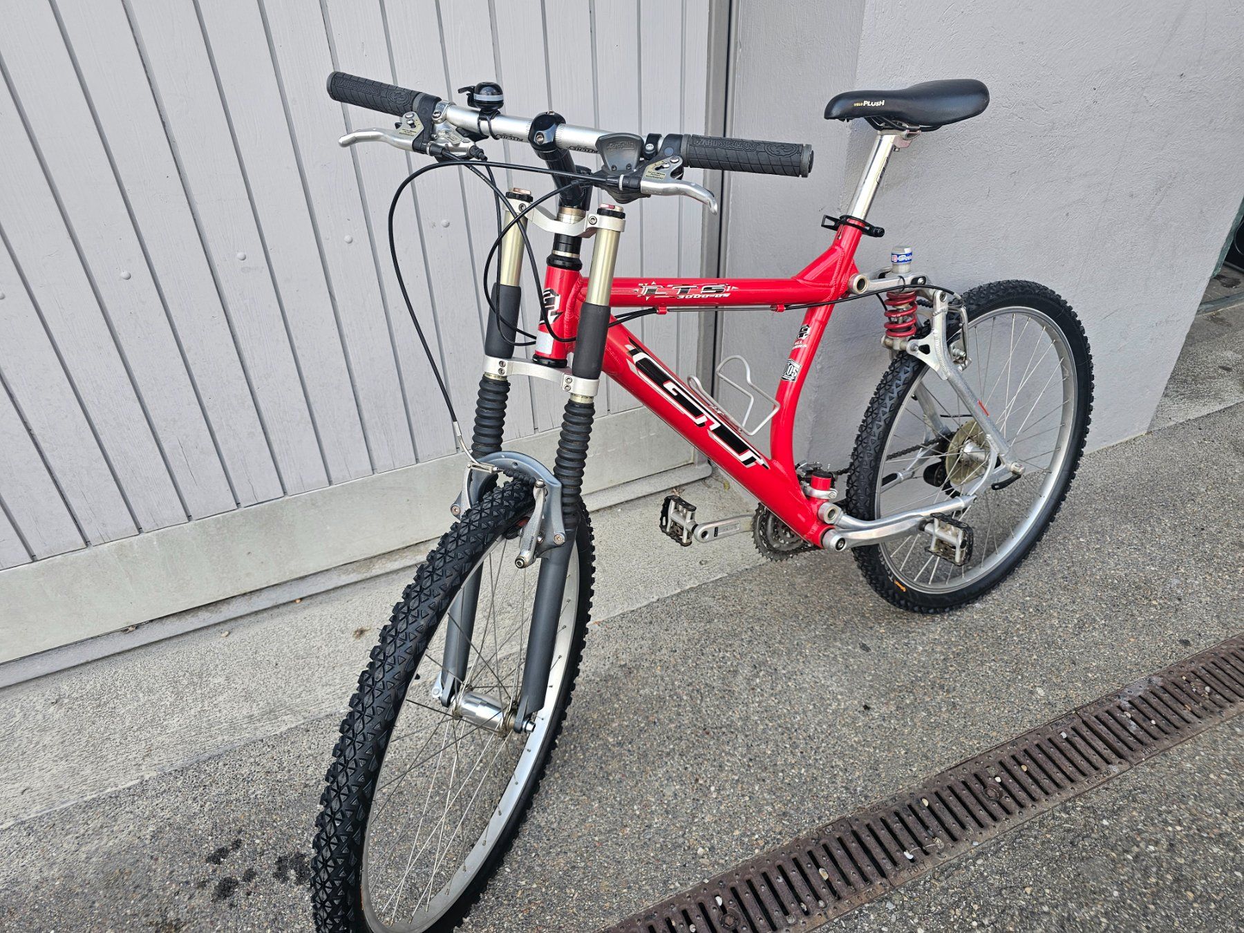 GT Velos: MTB GT LTS Fully – Gebraucht aus kleindöttingen von Jimi-Hendrix