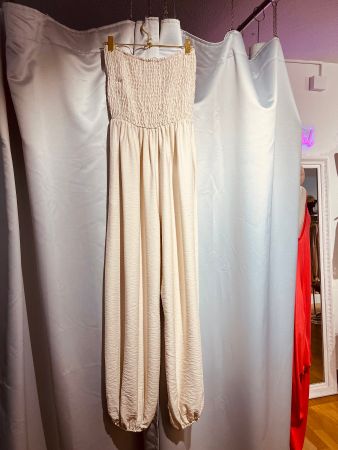 *SALE* Naturbeiger schulterfreierJumpsuit