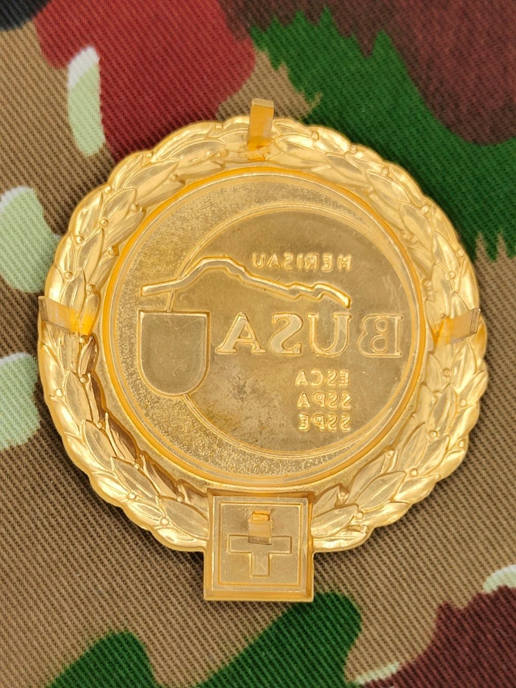 Schweizer Armee Placchette & Badge: Béretemblem BUSA, neu – Nuovo (secondo la descrizione) da Bauma venduto da SwissMilitaria 1