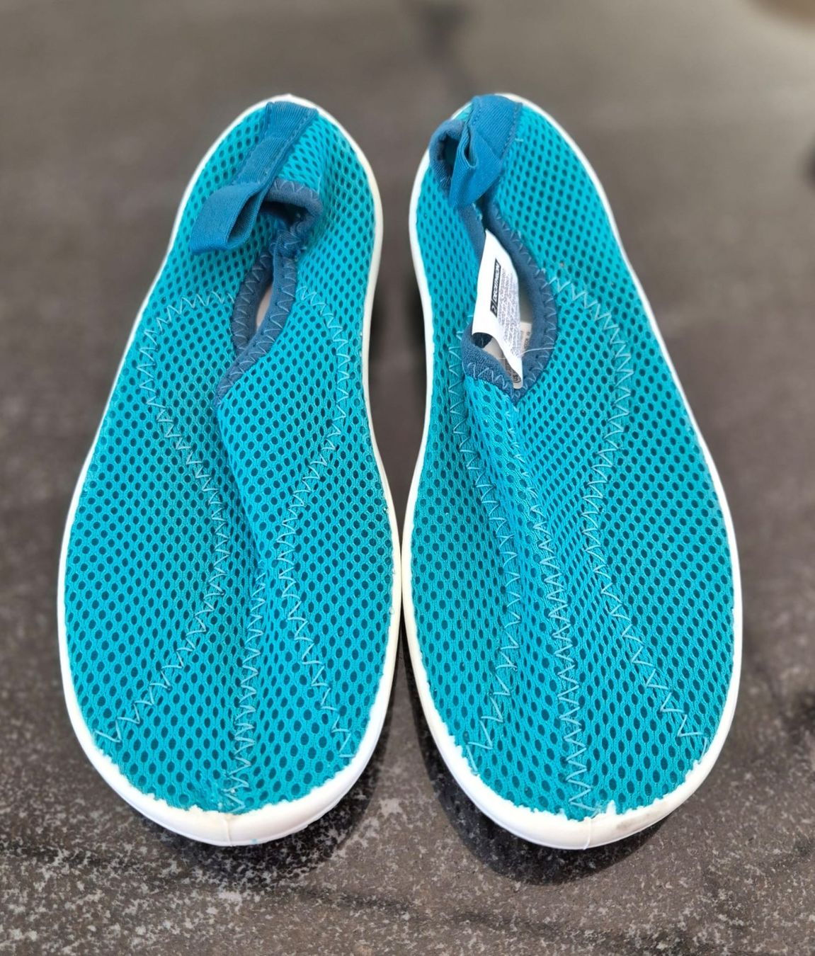 Scarpe per ragazzi: A vendre soulier enfant – Usato da Attalens venduto da jack021