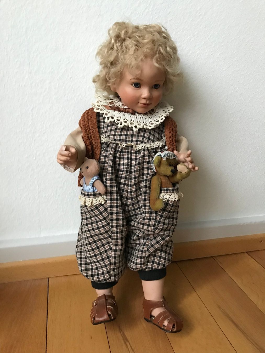 Bambole: GROSSE PUPPE – Usato da Luzern venduto da Immergern 1