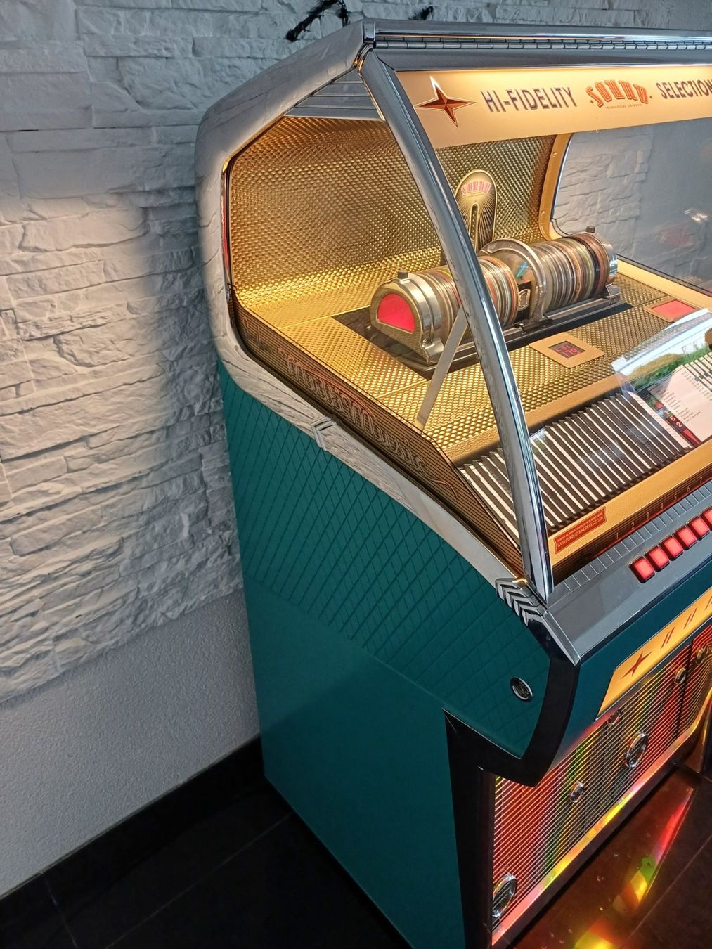 Musiktruhen: Jukebox Sound Leisure Rocket – Gebraucht aus Niederbipp von Seiman1 1