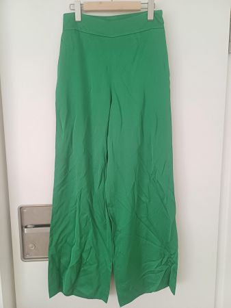 Grüne Satinhose von Hugo Boss Gr. S