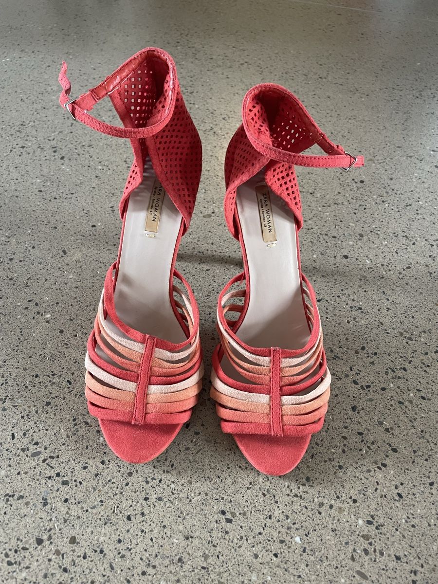 Zara Scarpe da donna: Farbige Sandaletten – Nuovo (secondo la descrizione) da Zürich venduto da Facellas