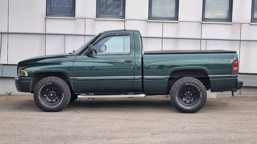 Dodge Autos: Dodge Ram 1500 Single Cab 3 Sitzplätze – Gebraucht aus Ettingen von AutoFischerEttingen 2