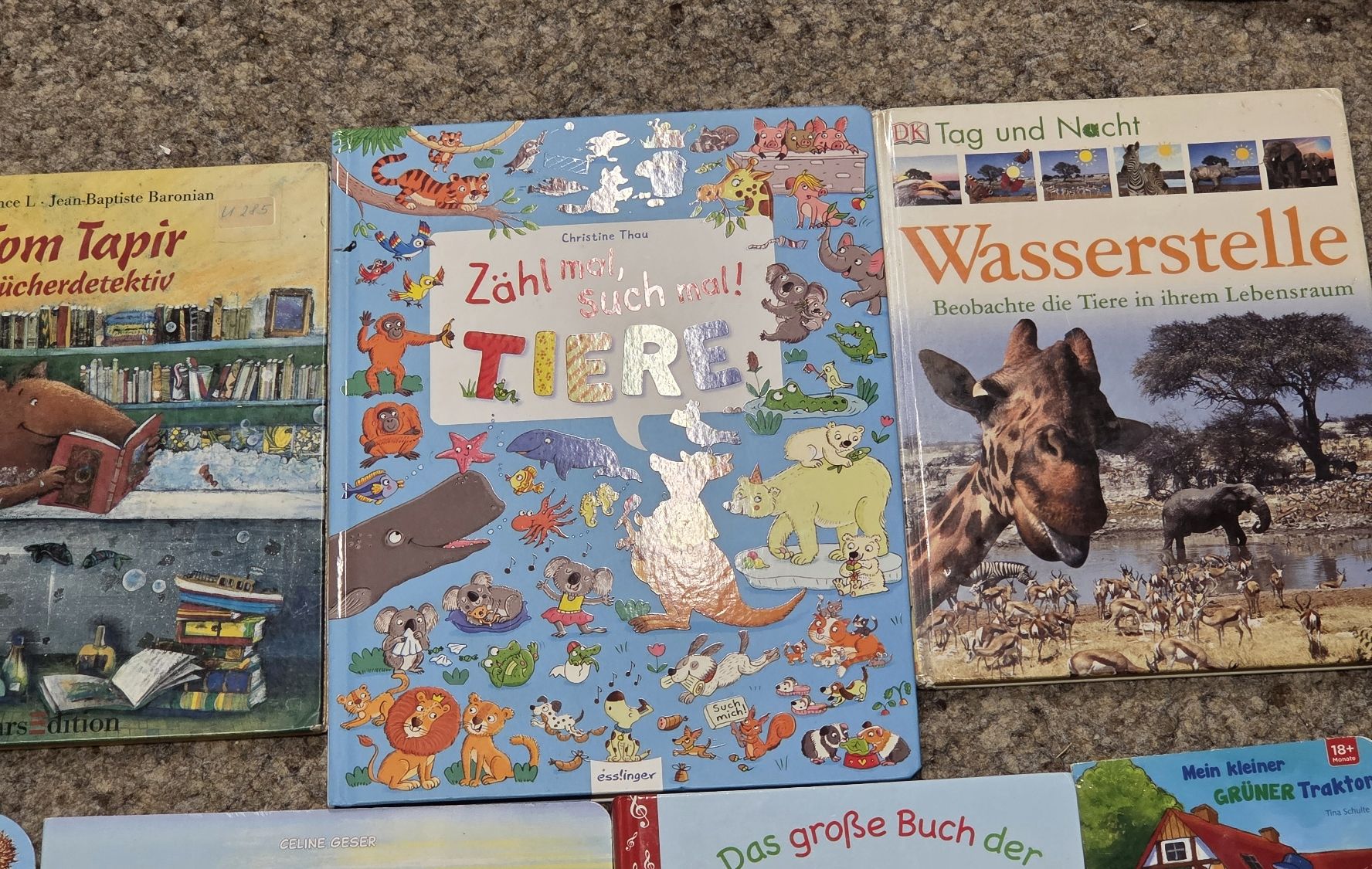 Bücher: 12 Kinder Bücher + diverses Spielzeug – Gebraucht aus Reinach BL von _MasterK_ 2