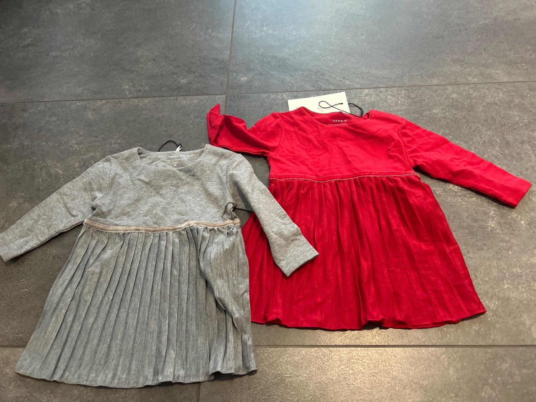 Lotti & Set di vestiti: 2 Röckli NEU Gr. 68 – Nuovo e nell'imballaggio originale da Worblaufen venduto da Savanne05