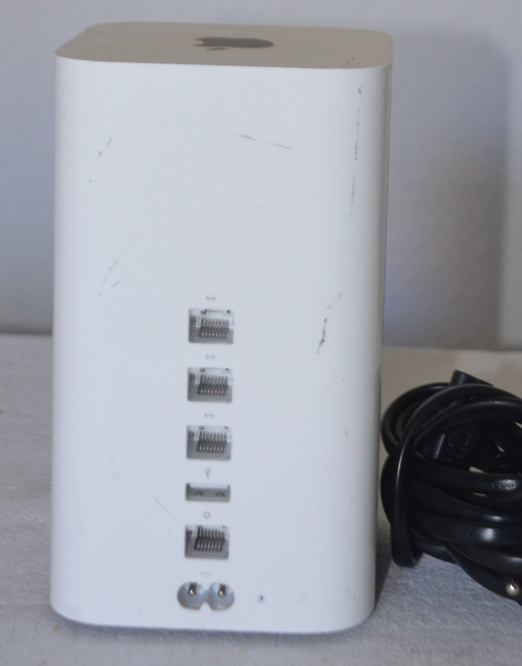 Apple Dischi rigidi: Apple Airport Time Capsule A1470 2TB – Usato da Collonges venduto da arashee 2