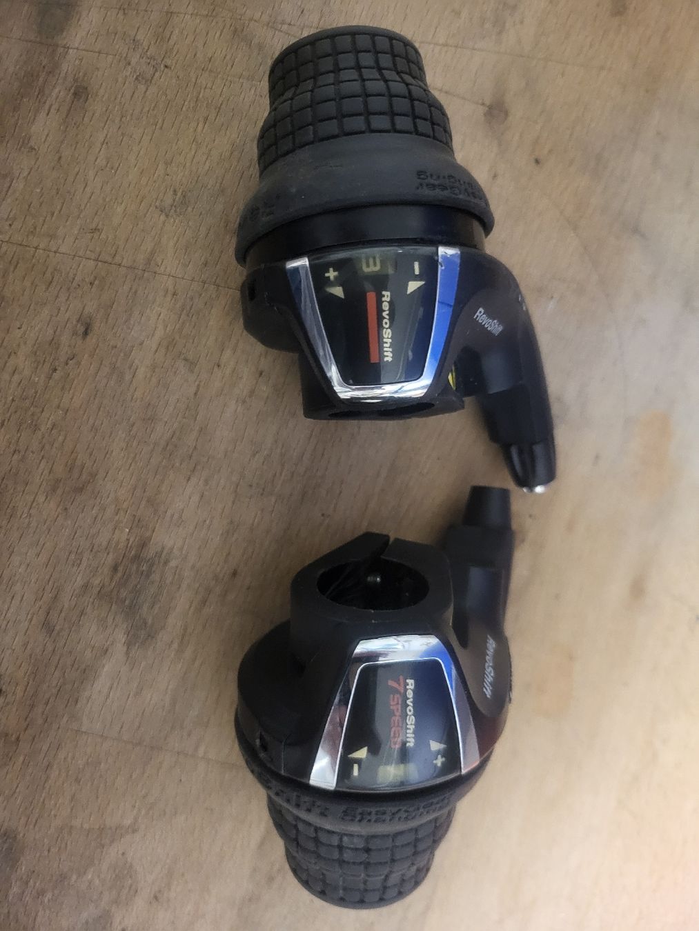 Shimano Pezzi di ricambio: shimano revoshift 3x7 – Usato da Vaduz venduto da Simibimi