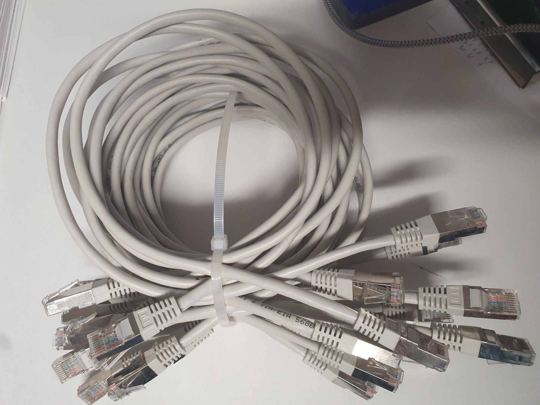Cavi: Patchkabel cat5e 1m Kat5 Cat 5 1m 1meter – Usato da Zürich venduto da eymen20
