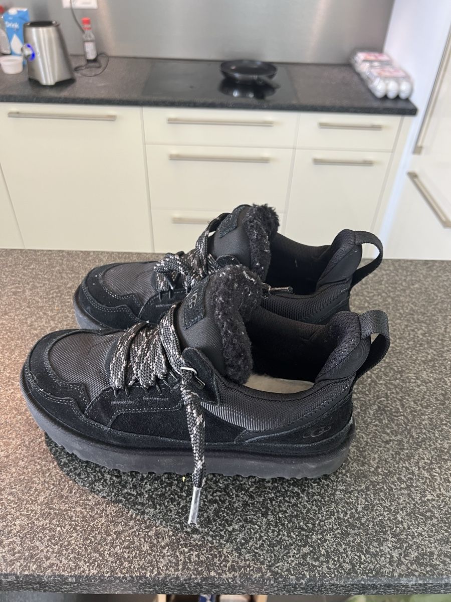 Ugg Scarpe da uomo: Ugg lowmel size 41 – Nuovo (secondo la descrizione) da Granges-Paccot venduto da luc_r7pl