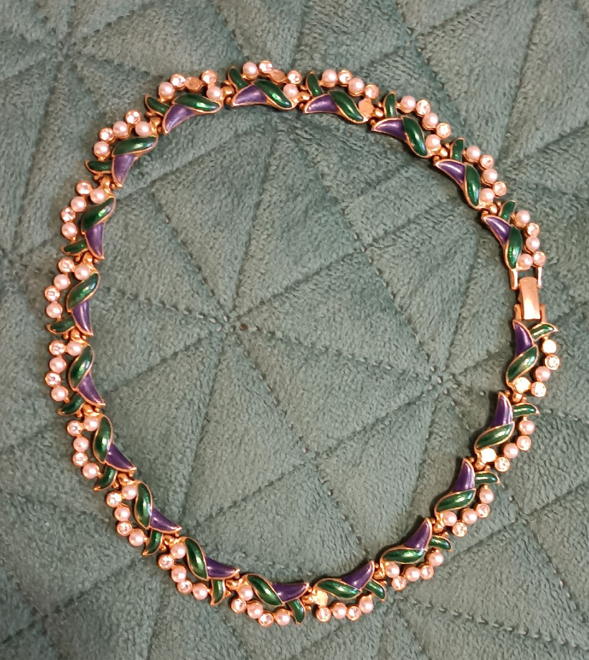 Catenine: Collier vintage email perles et zircons – Nuovo (secondo la descrizione) da Môtiers NE venduto da ldu_6htd