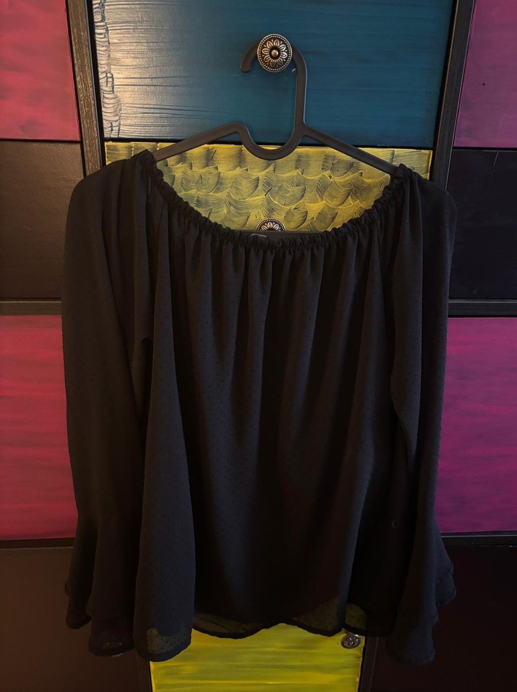 Camicette: Schwarze Off-Shoulder-Bluse mit Trompetenärmeln – Usato da Bülach venduto da reaos 4