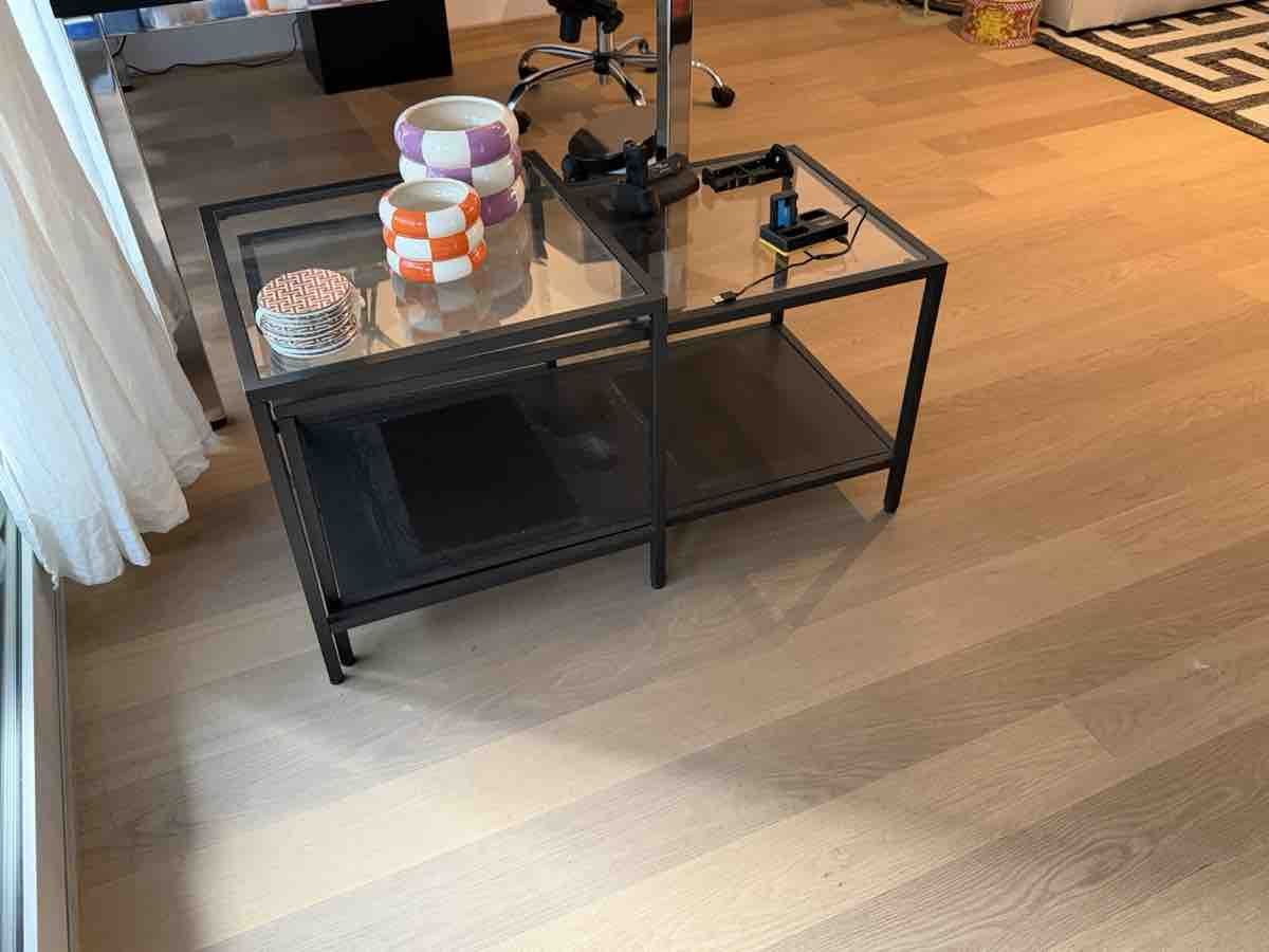 Tische: Black Coffee Table with Glass Top, Square, Good Condition – Gebraucht aus ZÜRICH von anvilactual 1