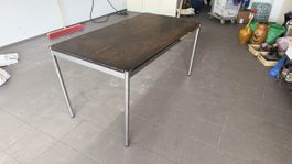 Vintage Esstisch / Arbeitstisch mit Metallbeinen