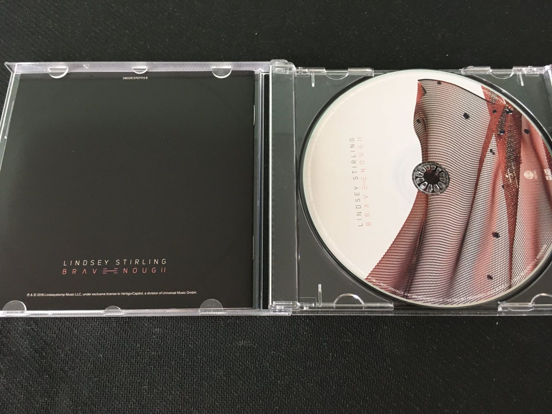 CD: Lindsey Sterling - Brave enough -CD- – Usato da St.Gallen venduto da MedienJoe 1