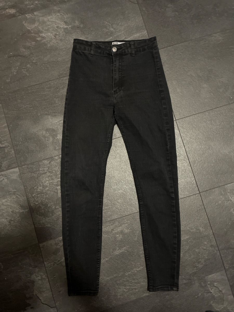 Bershka Pantalons: Bershka Jeggings – D'occasion à Dinhard par Tatjjj