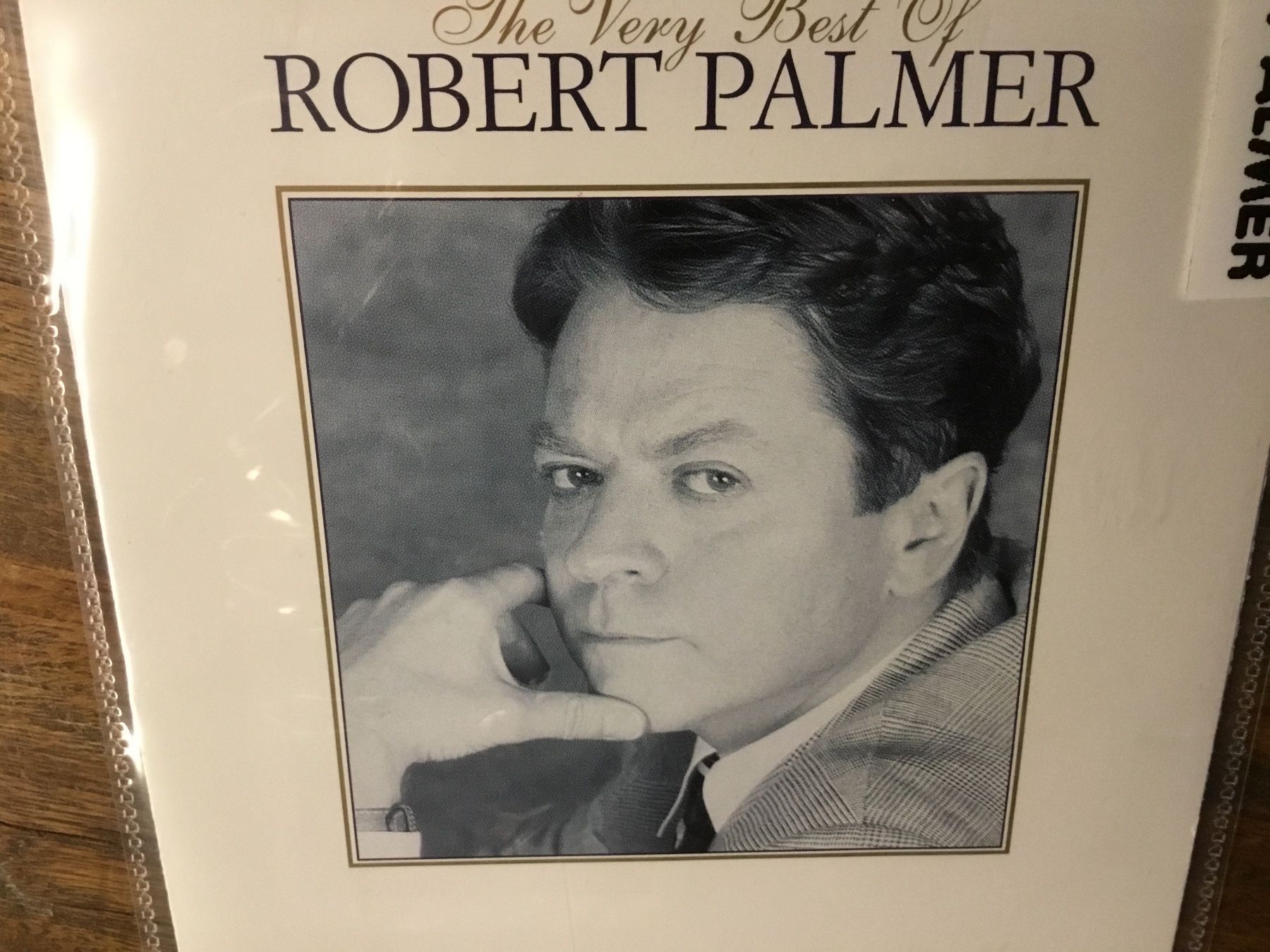CD: Robert Palmer - The Very Best Of - CD - – Usato da Thierachern venduto da sweden08