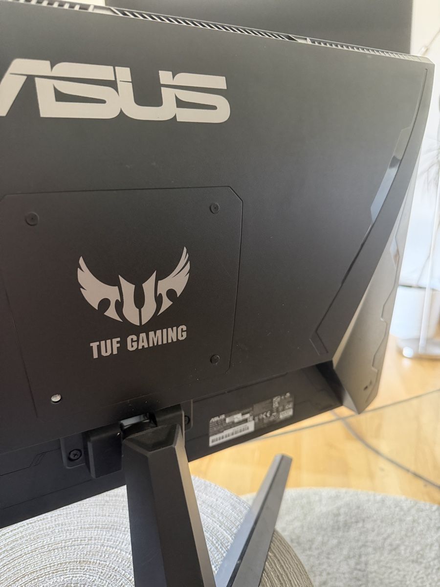 Asus Monitor: Monitor Asus TUF Gaming VG249Q1A – Nuovo (secondo la descrizione) da Zürich venduto da tru_2kn5 2