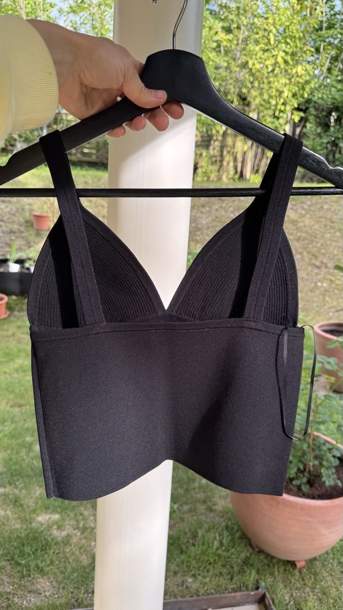 Zara Top: Black top - zara S size – Nuovo (secondo la descrizione) da Corsier GE venduto da Arca_ReLife 2