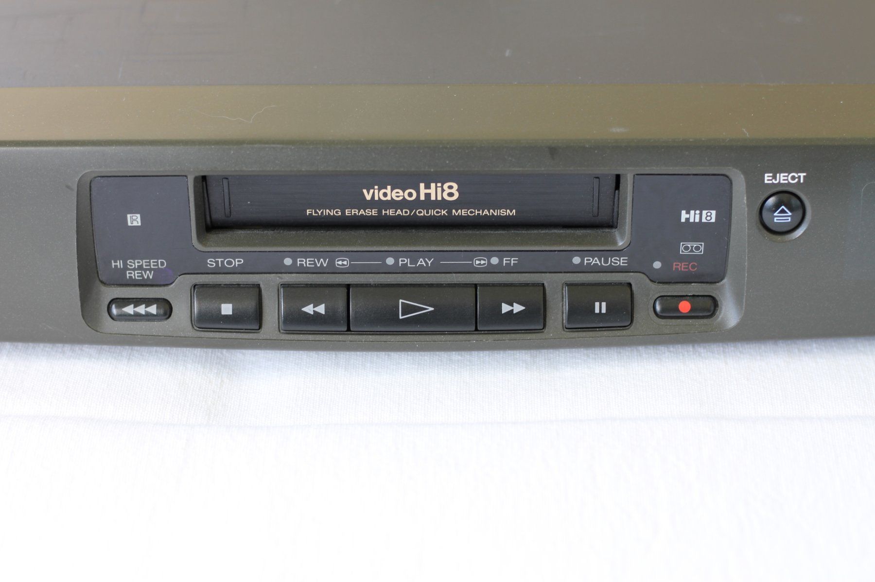 Sony Registratori: Sony Vidéo Hi8 EV-C400E PAL – Usato da Ecublens VD venduto da glenfarclas30 2