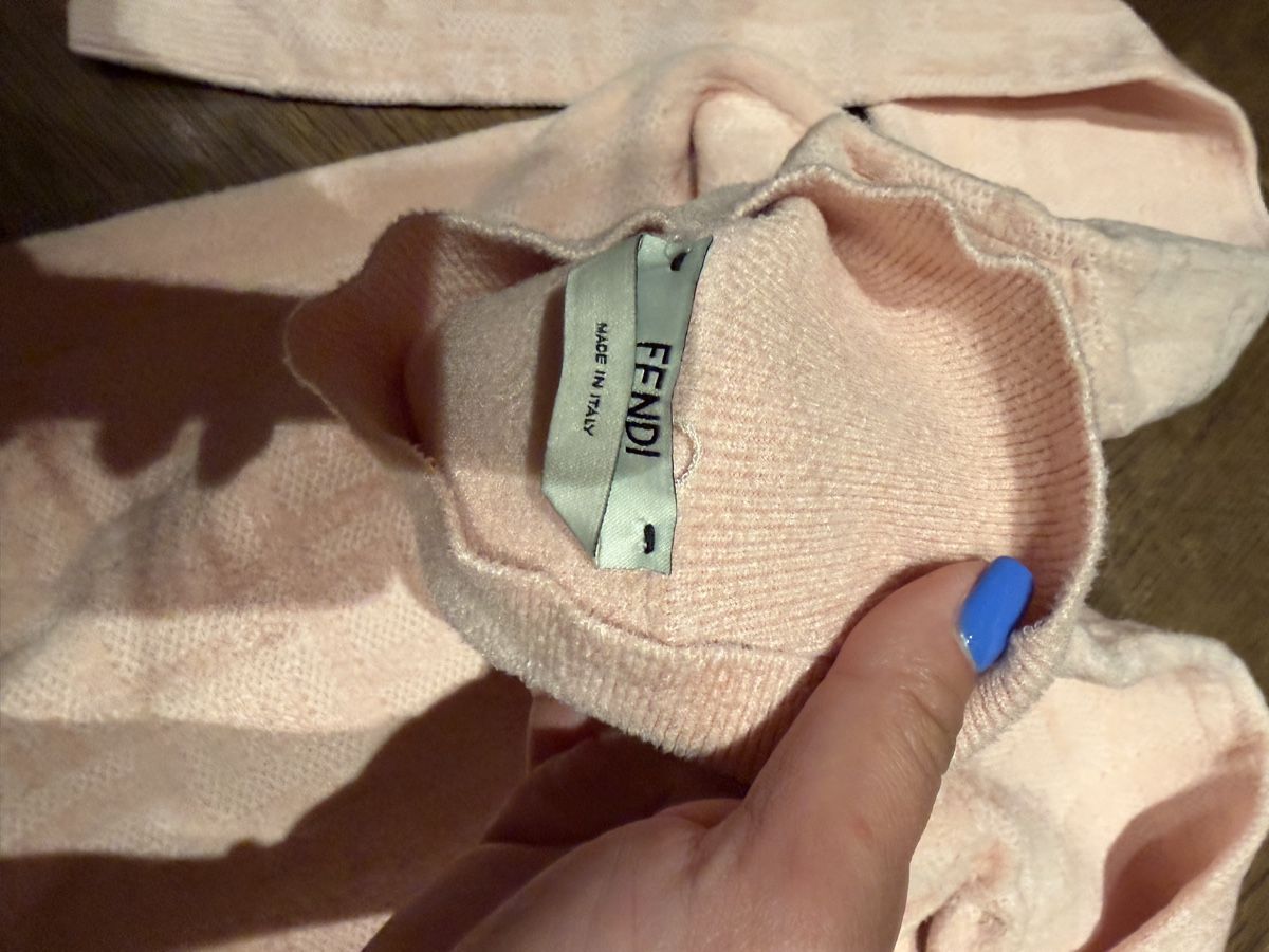 Fendi Maglioni & Felpe: Fendi Sweater New – Nuovo (secondo la descrizione) da Geneve venduto da kar_wq5h 1