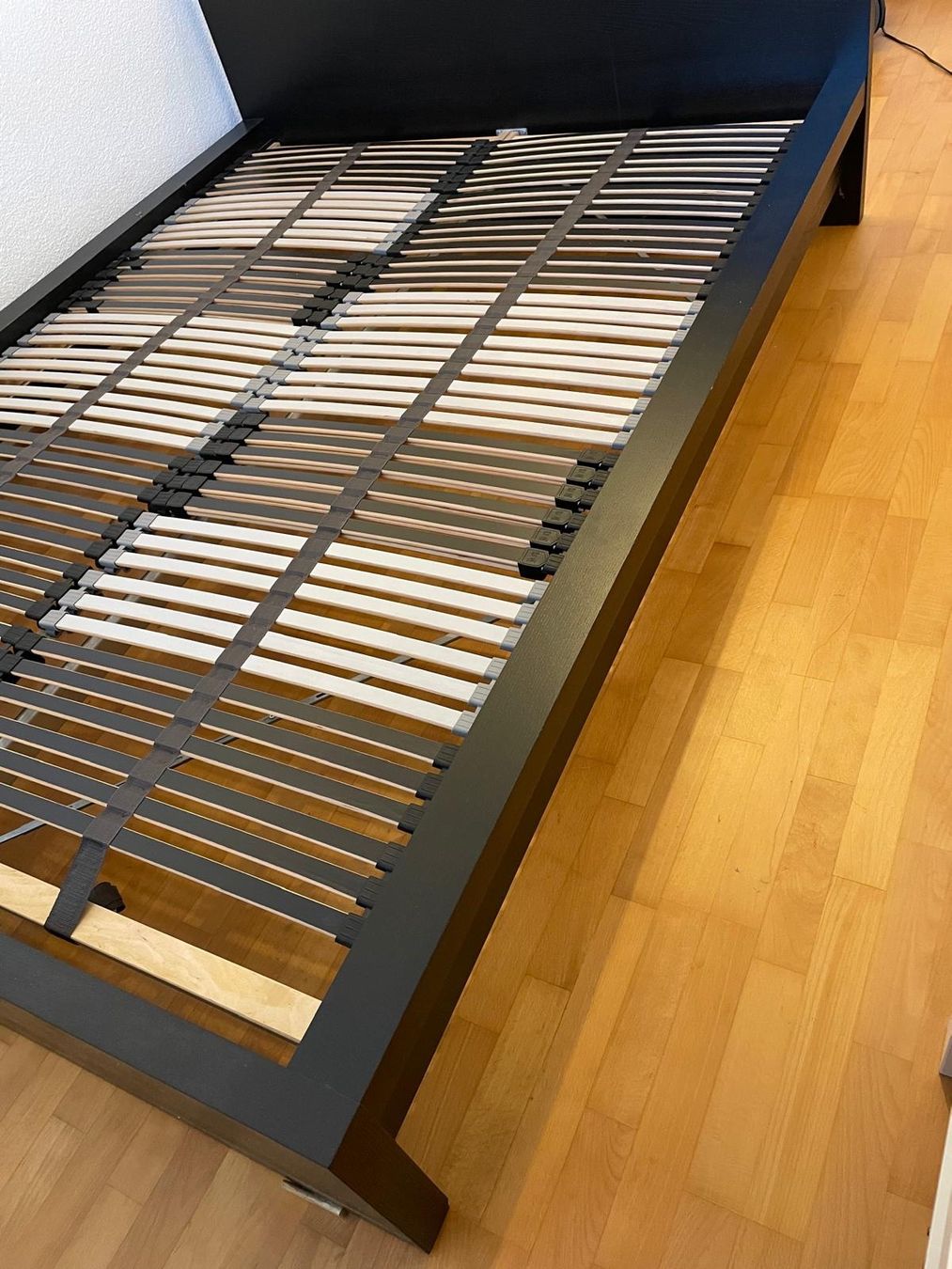 Ikea Letti: Malm Bett 140 schwarz – Usato da Frenkendorf venduto da fab_gzc7 1