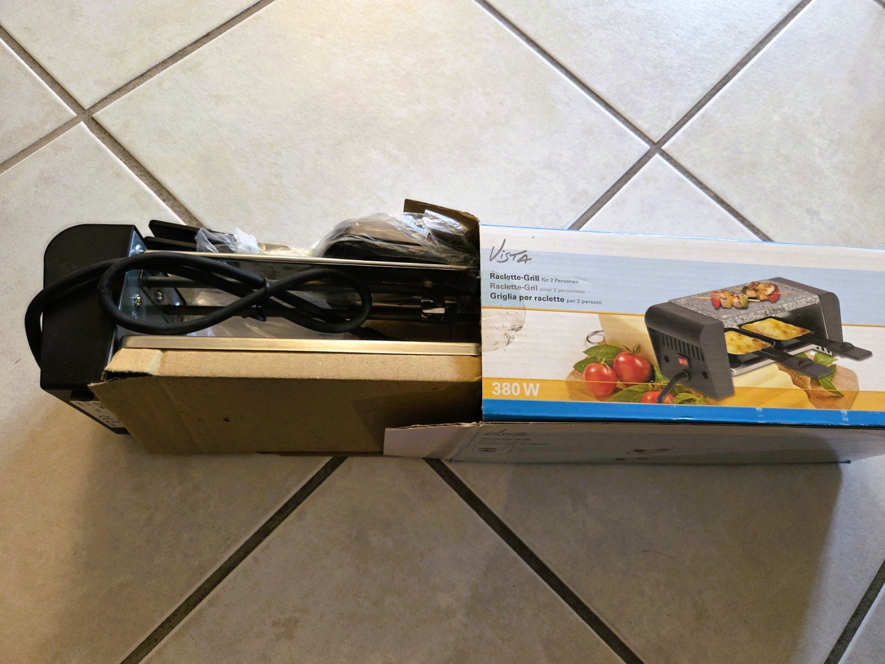 Elettrodomestici da cucina: RACLETTGRILL / RACLETTGERÄT MIT GRILLPLATTE – Nuovo (secondo la descrizione) da Brüttisellen venduto da Nighttrain 3