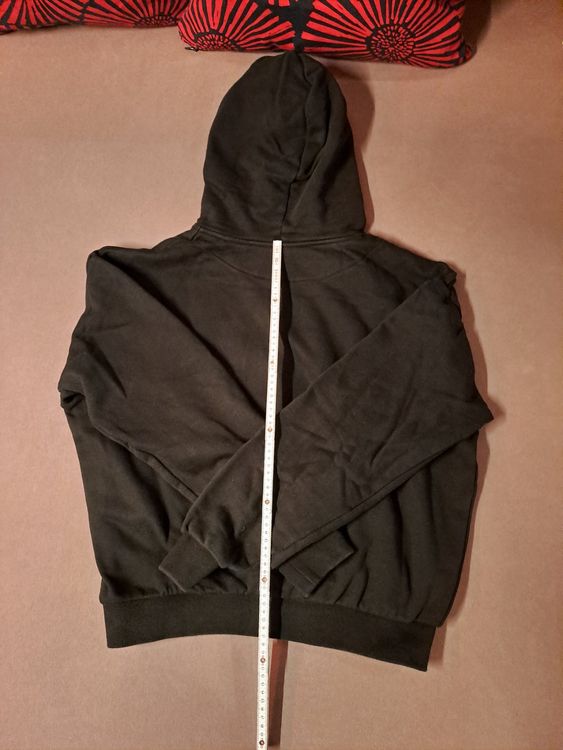 Pulls & Sweat-shirts: Sweat à capuche noir – D'occasion à Morges par kutabeach 2