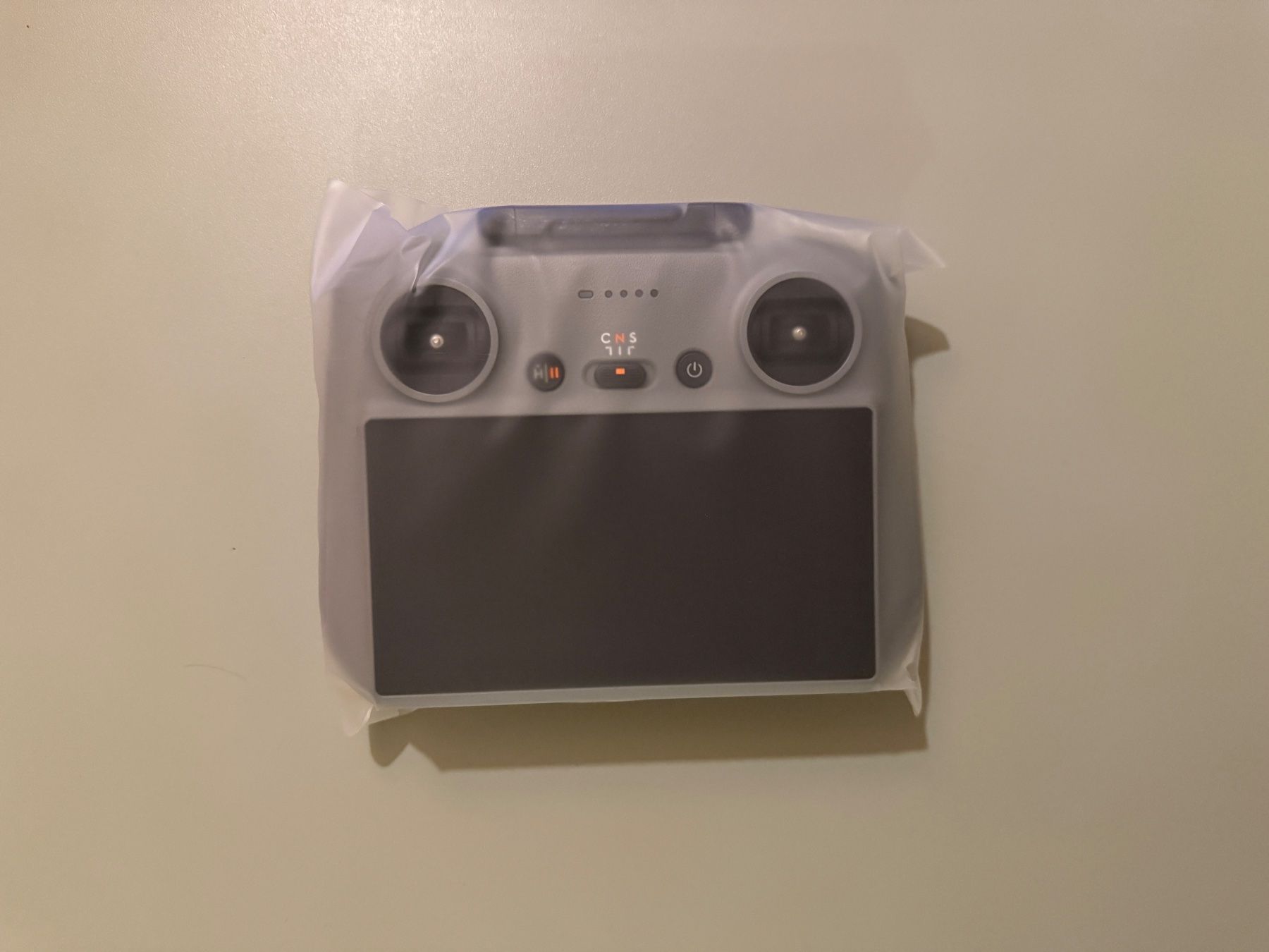 DJI Fernsteuerungen: DJI RC 2 Controller - Fabrikneu! – Neu und originalverpackt aus Aarau von SellOne 2