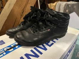 Reebok High-Top Sneaker Gr. 39 – Schwarz Leder – Top Zusta