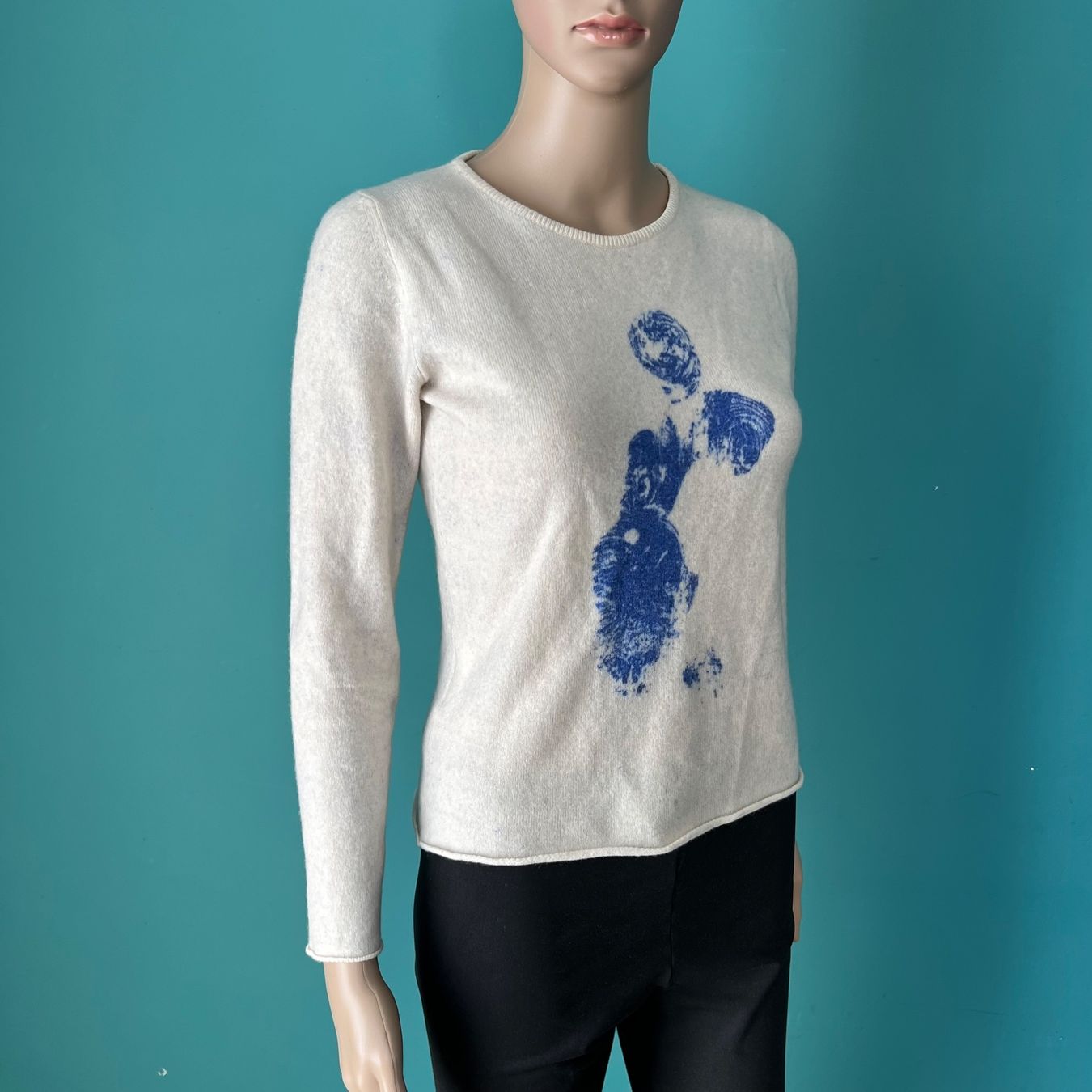 Maglioni & Felpe: LUCIEN PELLAT-FINET Kaschmir Pullover mit Yves Klein Print – Usato da Zürich venduto da ClosetQueen 1