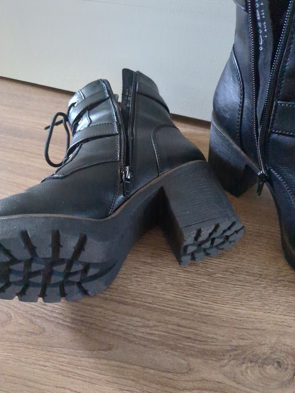 Chaussures femmes: Stiefel Grösse 39 – D'occasion à St. Gallen par tj19 4