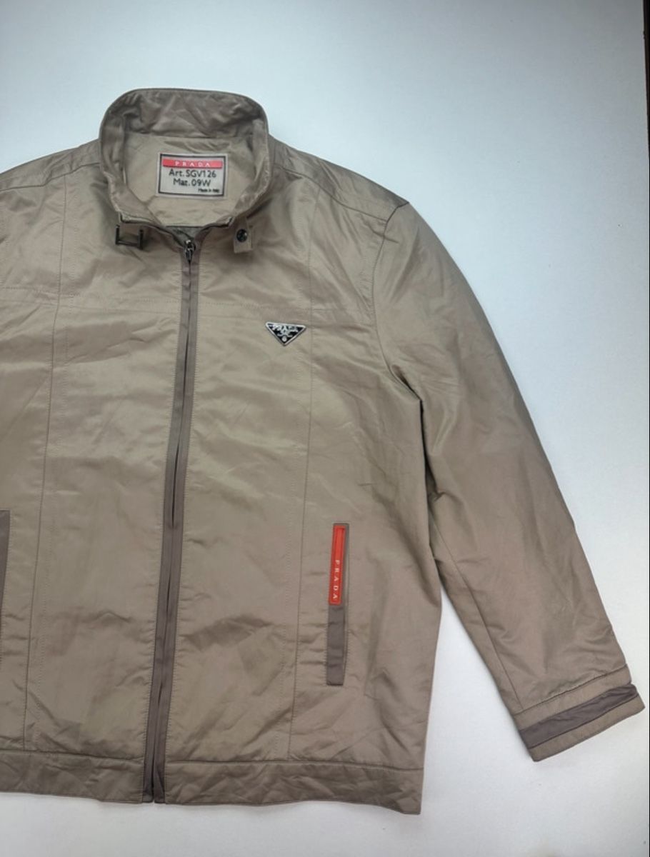 Prada Giacche: Vintage Prada Sport jacket  – Usato da Plan-Les-Ouates venduto da Loved_Panda_Clothing 1