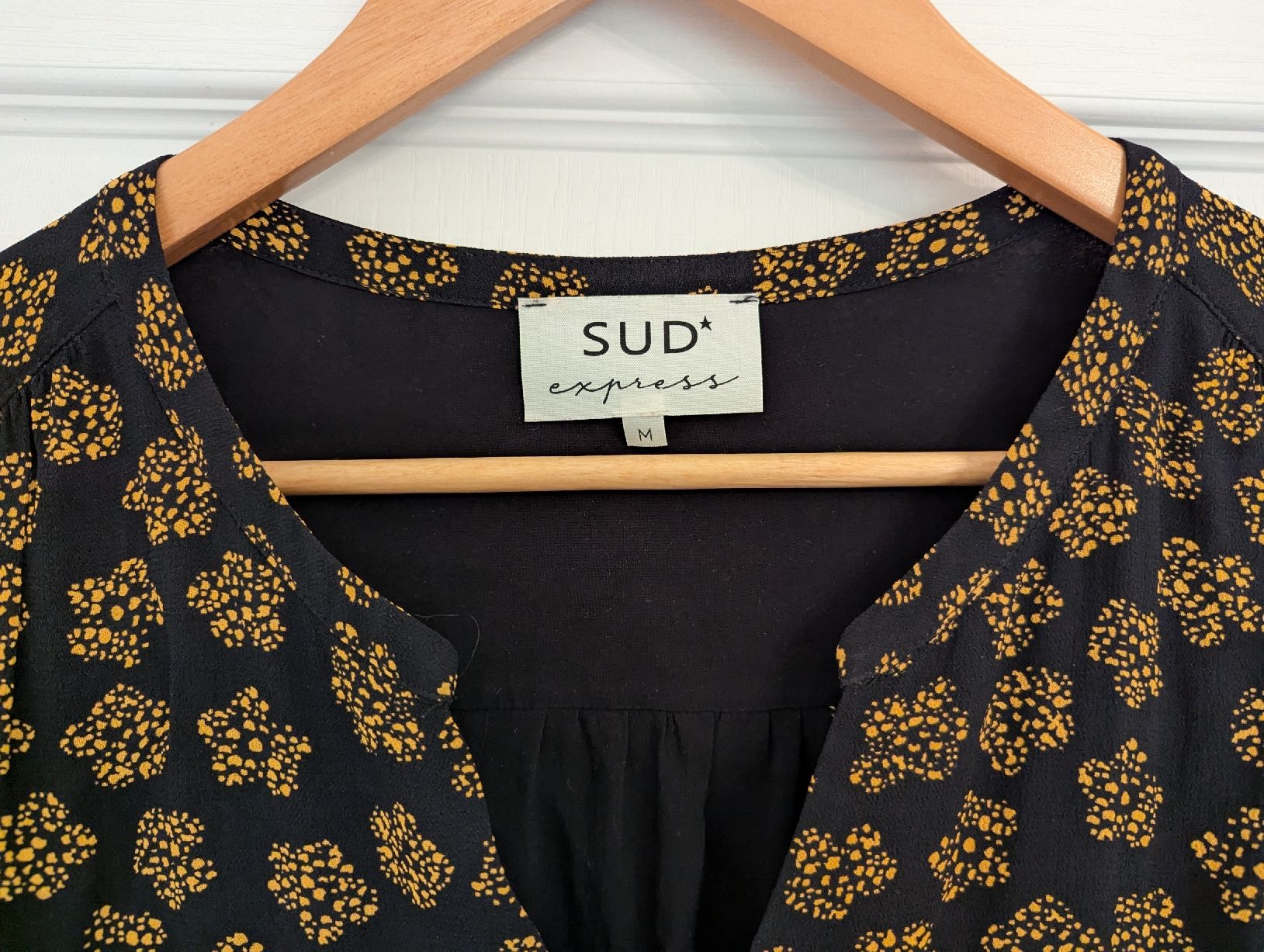 Vestiti: robe sud express M – Usato da Montreux venduto da dem_gyt9 1